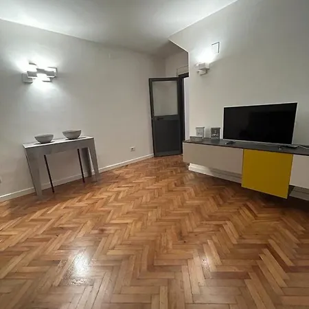 Apartment Candy
